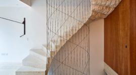 Il ciliegio americano rende più elegante la casa di Londra  realizzata da Amin Taha Architects + GROUPWORK